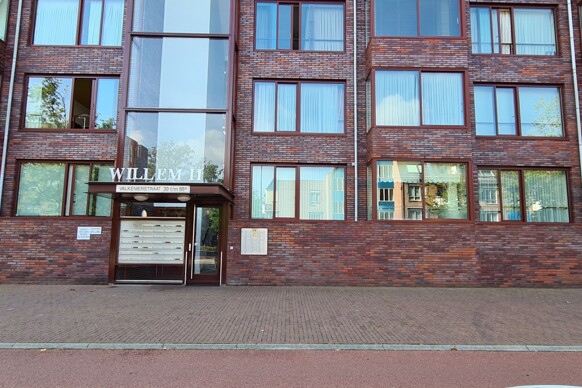 Valkenierstraat 64