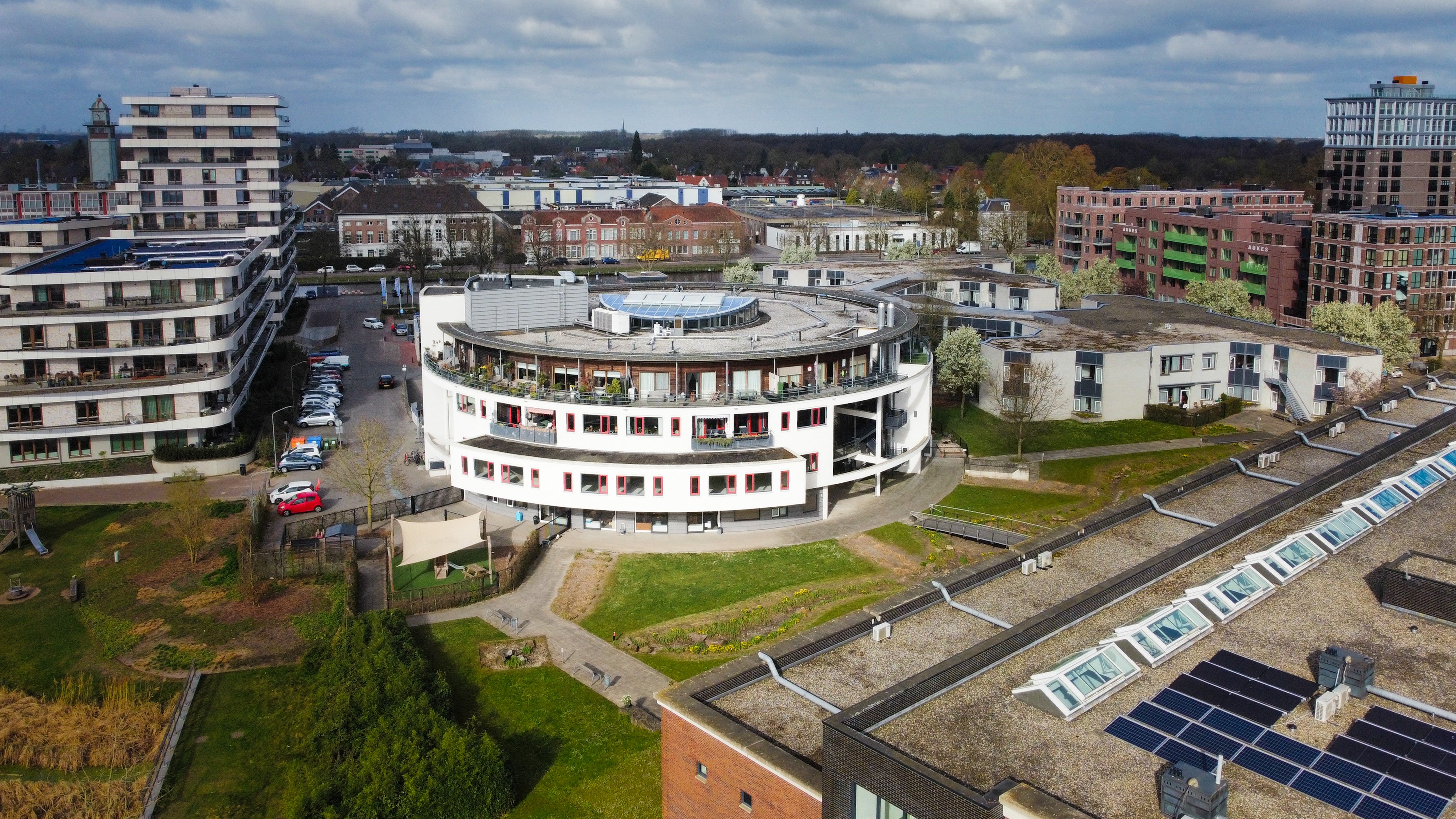 Kanaaldijk N.O. 18, 5701 SB Helmond, Nederland