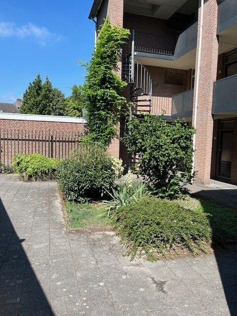 Pater van den Elsenstraat 49