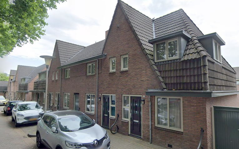 Hindestraat 41, 5701 GN Helmond, Nederland