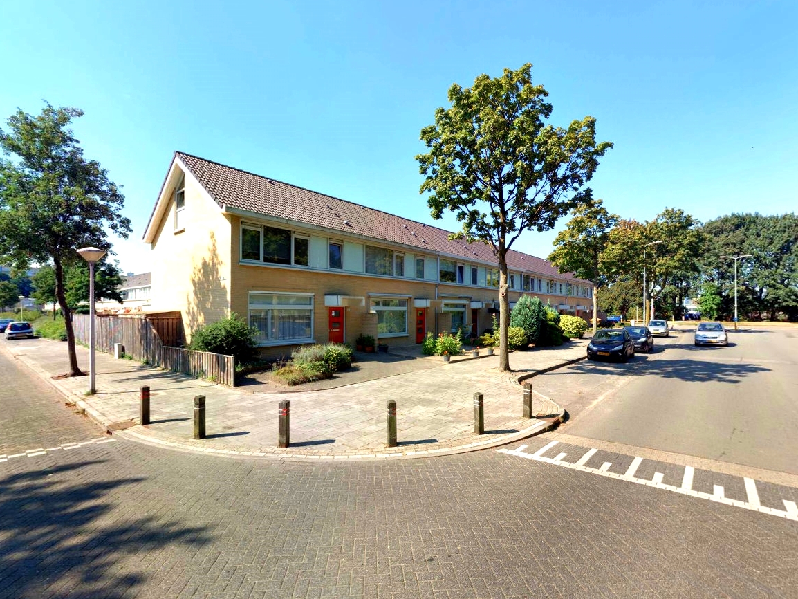 vrije-sector-woningen te huur op Veluwelaan 71