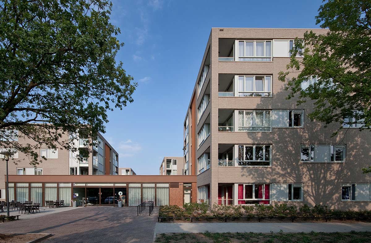 Jo van Dijkhof 60