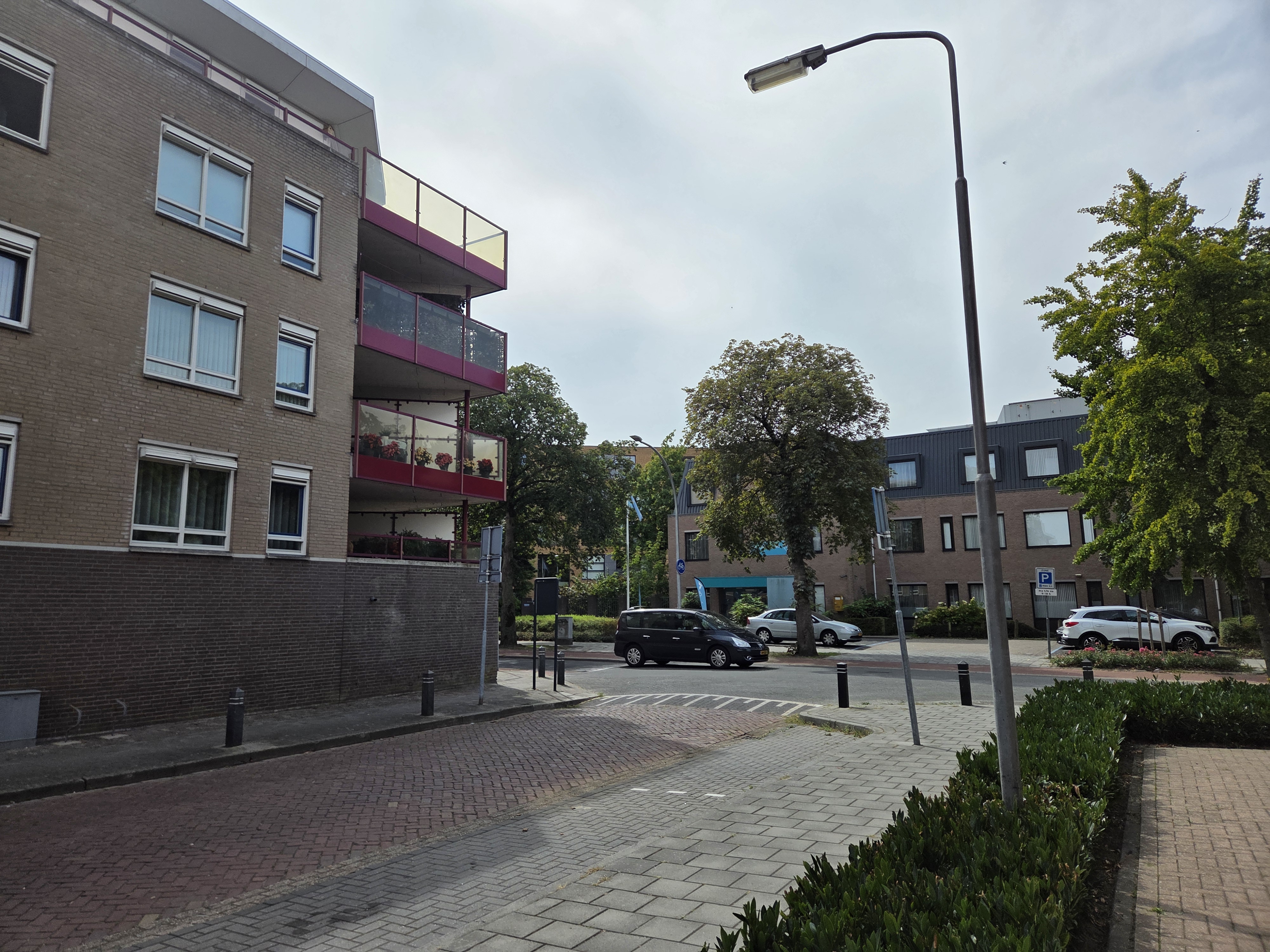 Deken Frankenstraat 1R